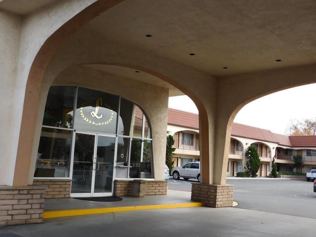 Laurel Inn & Conference Center Salinas Exteriér fotografie